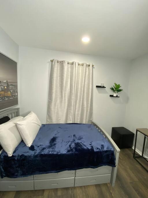 Modern 3Bed 2Bath Ranch With Diy Art Porch 3Tvs And Huge Front Yard To Enjoy! Villa Calumet City Eksteriør billede